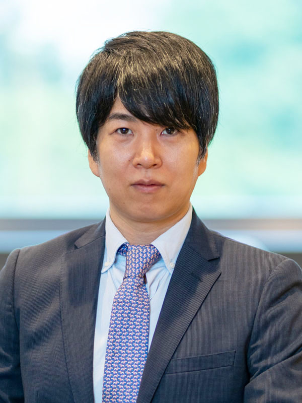 山本 泰士